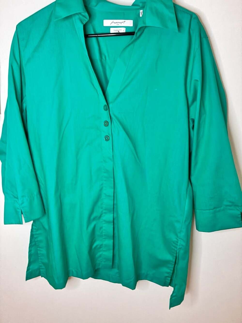 Foxcroft Wrinkle Free Tunic Size 14 Green Button Back